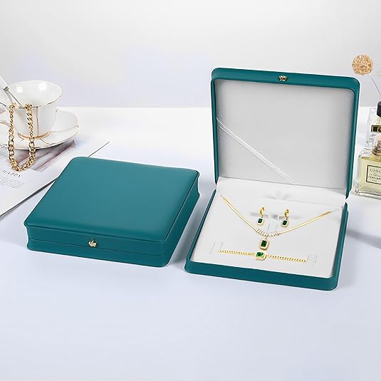 Necklace Set With Square Shaped Green Emerald, Gift Set for Women, 3 pcs Emerald Jewelry Set, With Necklace/Bracelet/Earrings, Women's Day Birthday Wedding, Gift for Brides Mom Wife Etc.