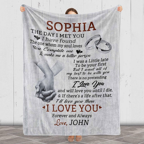 Customized Couple's Blanket - Treasured Memento for Him/Her | Easy to Clean | Perfect for Birthdays, Anniversaries, and Valentine's Day | Distinctive Wedding Gift for Spouse