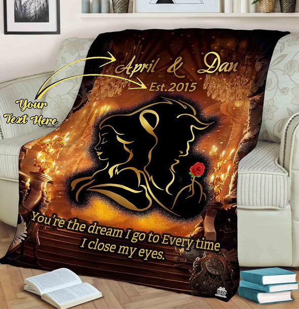 Love Story Unfolded: Beauty and Beast Blanket with Custom Couples Names & Est. Date - Ideal for Birthday, Anniversary, and Valentine's Day - Gift for Him/Her